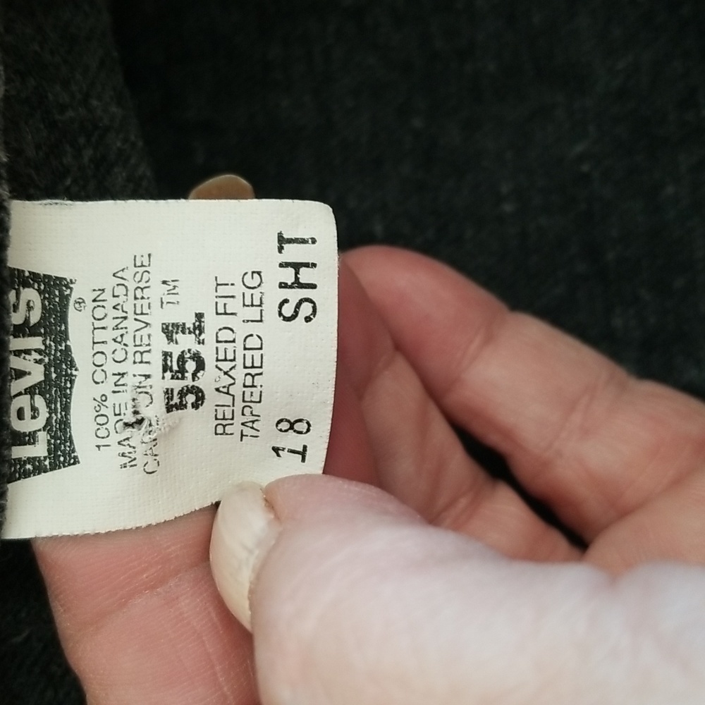 Vintage LEVI'S 551 Black Womens Size 18 Short. Mom Jeans Relaxed Taper. VINTAGE - Picture 2 of 6